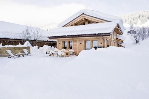 Chalet Inarpa - Appartements Et Suites La Clusaz Exterior photo